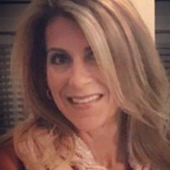 Meet your Posher, Joanne - Picture 1 of 1